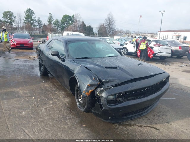 Salvage Dodge Challenger Image