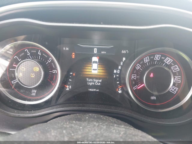 Dodge Challenger Sxt