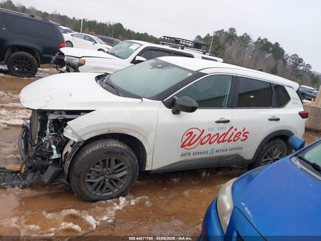 Nissan Rogue S Fwd