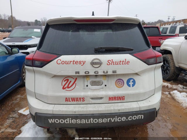 Nissan Rogue S Fwd