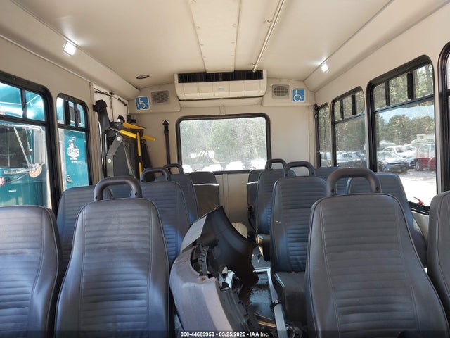 Ford E-350