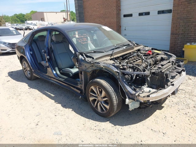 Salvage Honda Accord Image