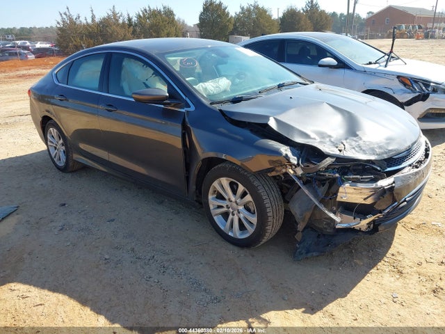 Salvage Chrysler 200 Image