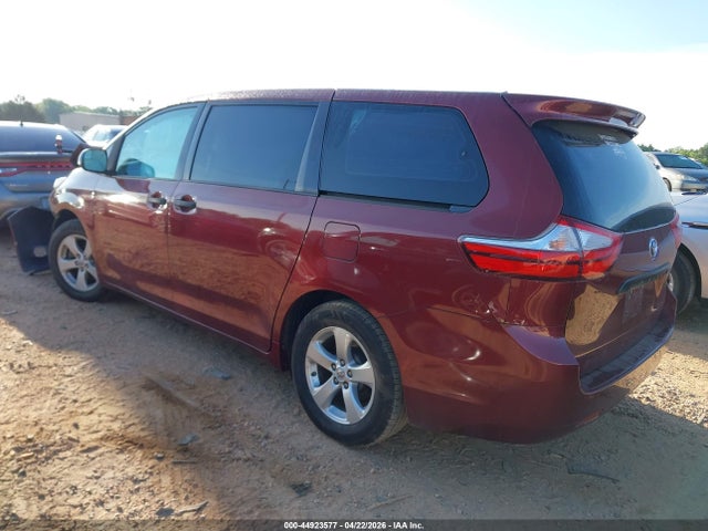 Toyota Sienna L 7 Passenger