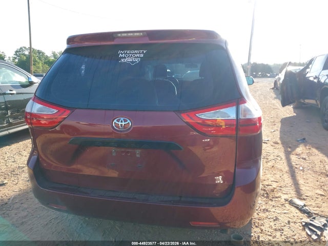 Toyota Sienna L 7 Passenger