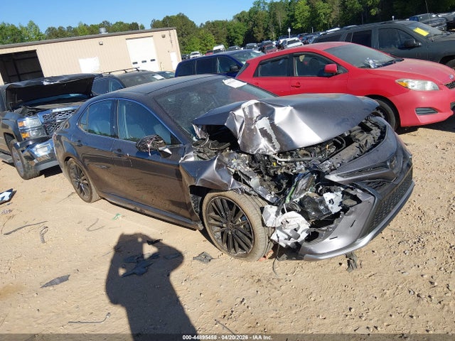 Salvage Toyota Camry Image