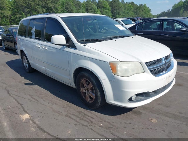 Salvage Dodge Grand Caravan Image