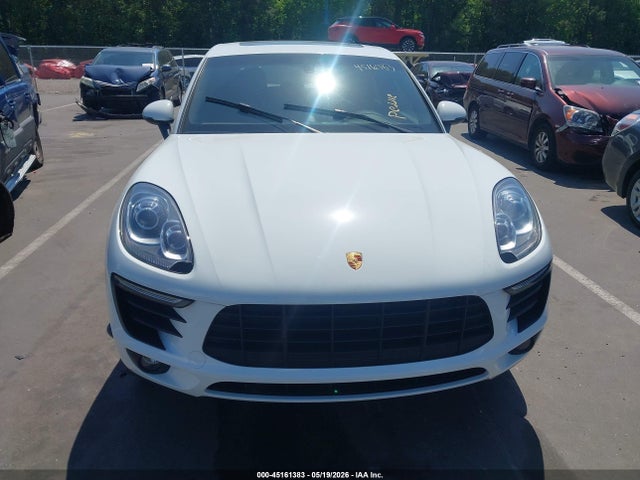 Porsche Macan S