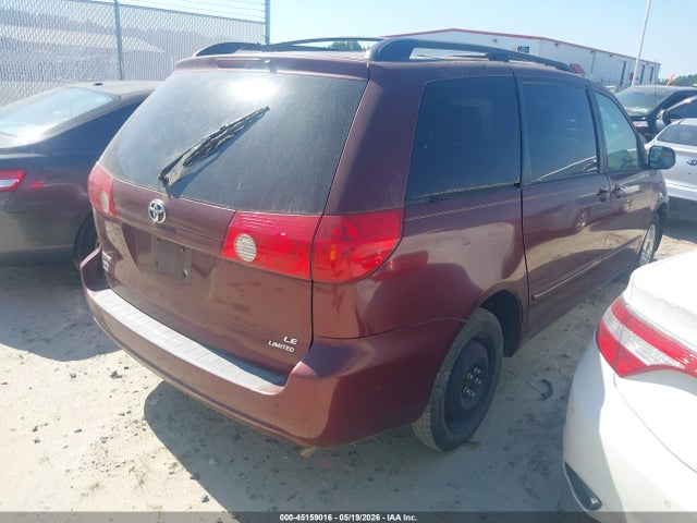 Toyota Sienna Le