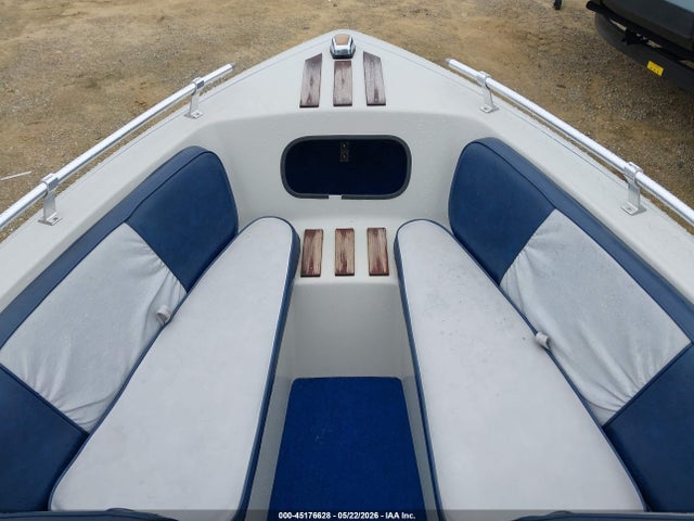Dixie Boat Bandit 140 & Trailer