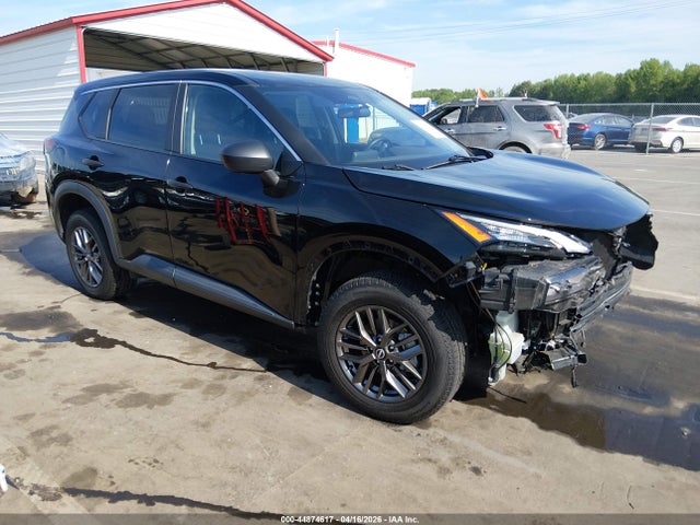 Salvage Nissan Rogue Image