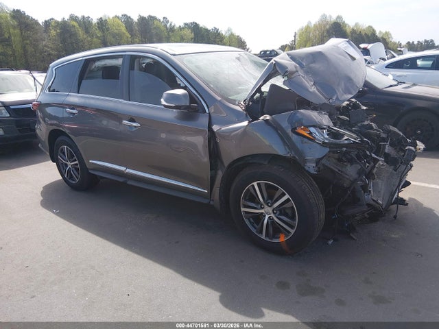 Salvage INFINITI Qx Image