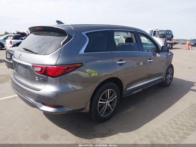INFINITI Qx Pure