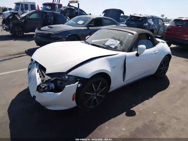 Mazda MX-5 Miata Grand Touring