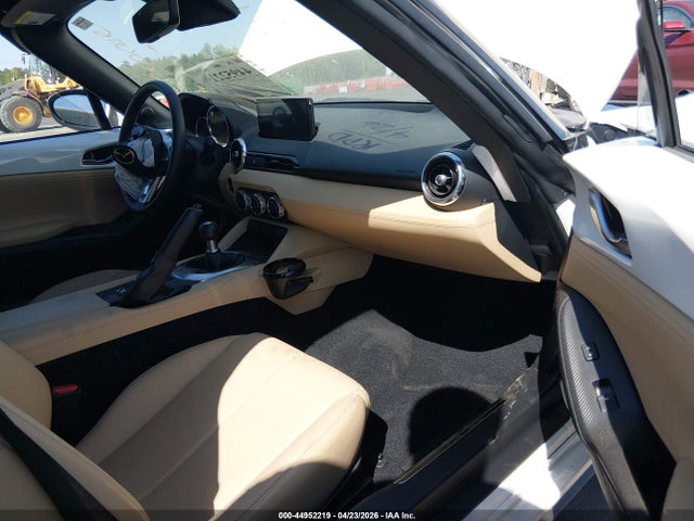 Mazda MX-5 Miata Grand Touring