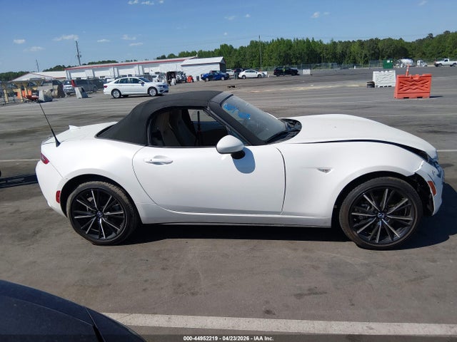 Mazda MX-5 Miata Grand Touring