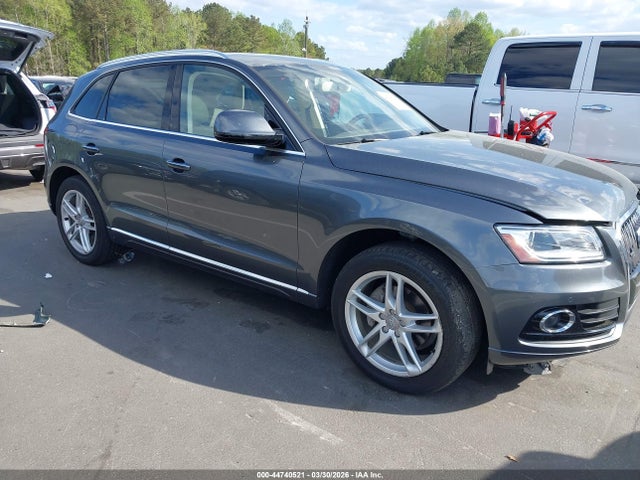 Salvage Audi Q5 Image