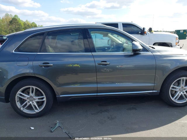 Audi Q5 2.0t Premium