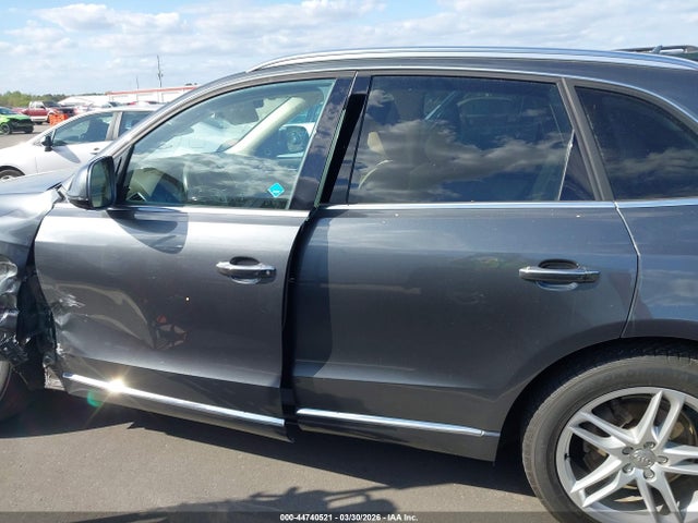 Audi Q5 2.0t Premium