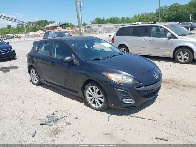 Salvage Mazda Mazda3 Image
