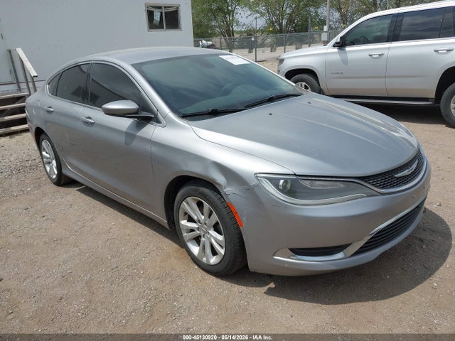Salvage Chrysler 200 Image