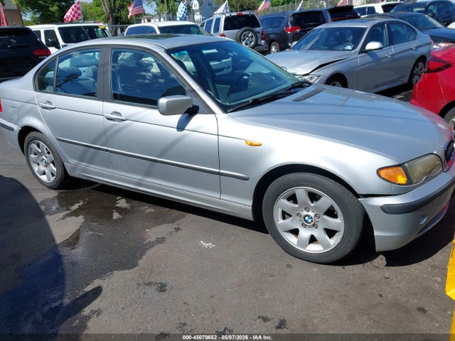 Salvage BMW 3 Series Image