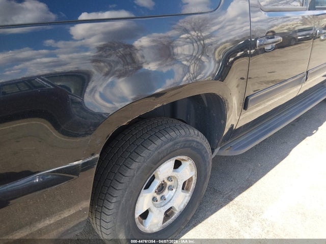 Chevrolet Suburban 1500 Lt1