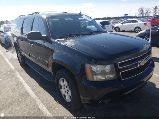 Salvage Chevrolet Suburban 1500 Image