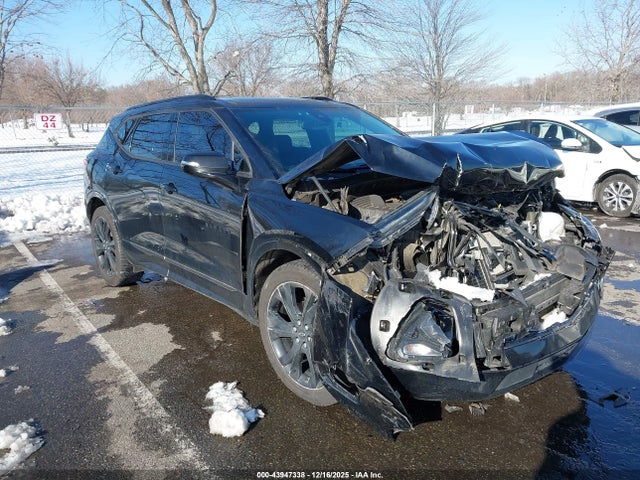 Salvage Chevrolet Blazer Image