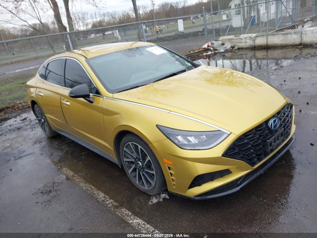 Salvage Hyundai SONATA Image