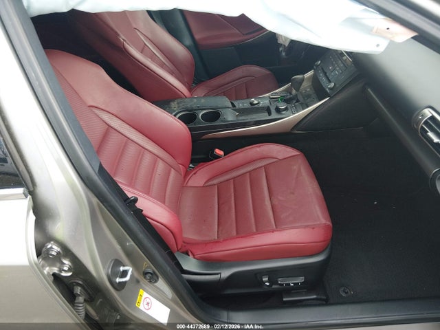 Lexus Is