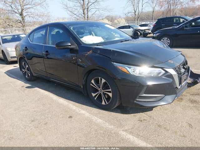 Salvage Nissan Sentra Image