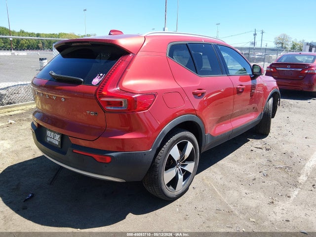 Volvo XC40 T5 Momentum