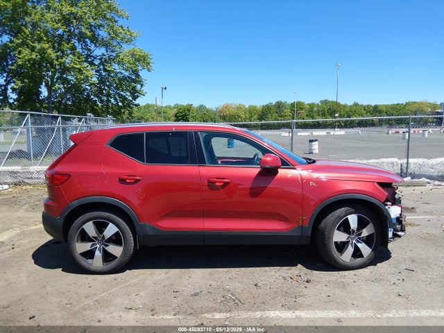 Volvo XC40 T5 Momentum