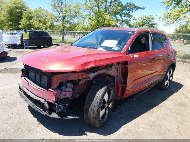 Volvo XC40 T5 Momentum