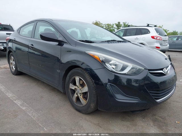Salvage Hyundai ELANTRA Image