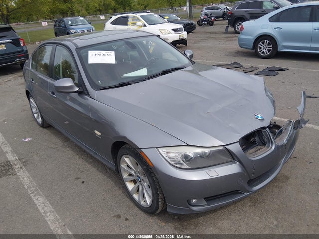 Salvage BMW 3 Series Image