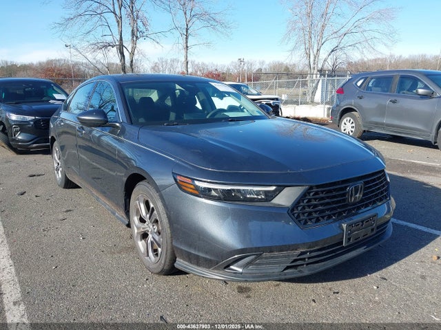 Salvage Honda Accord Image