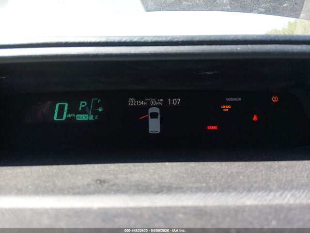 Toyota Prius c Three