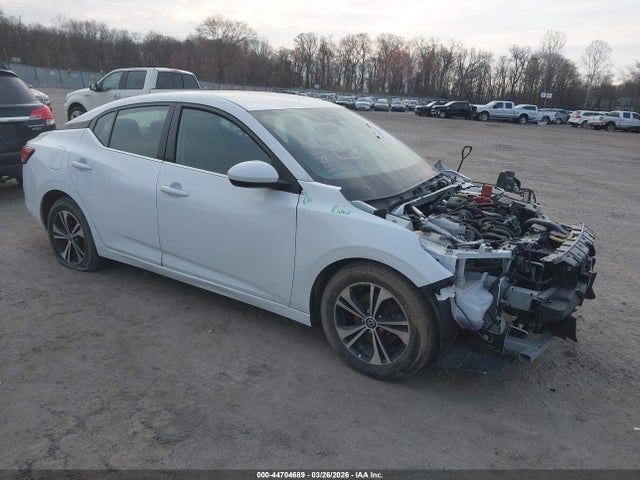 Salvage Nissan Sentra Image
