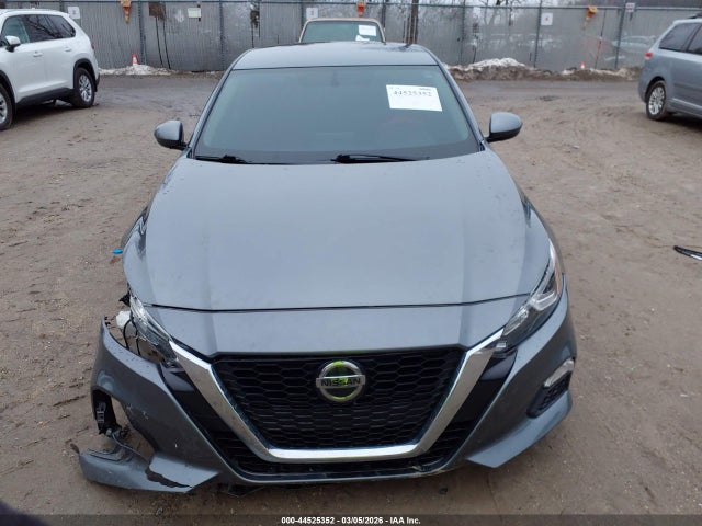 Nissan Altima S Fwd