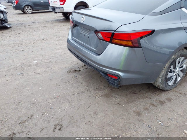 Nissan Altima S Fwd