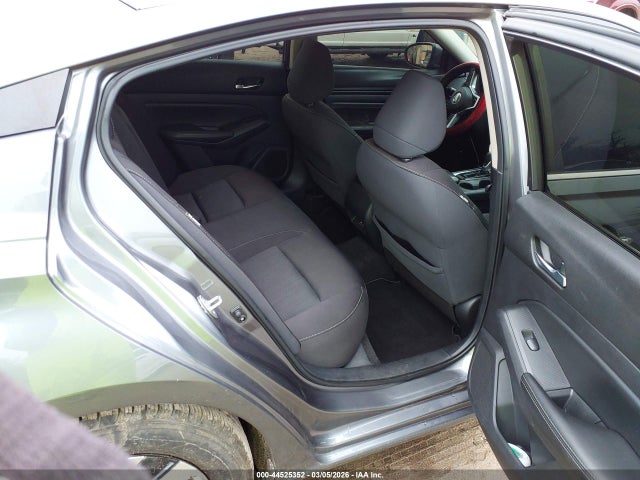 Nissan Altima S Fwd