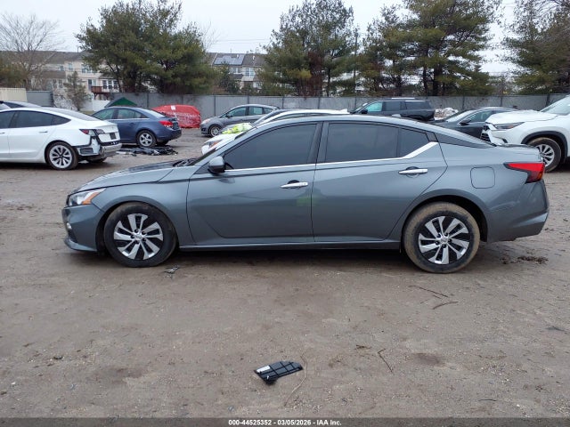 Nissan Altima S Fwd