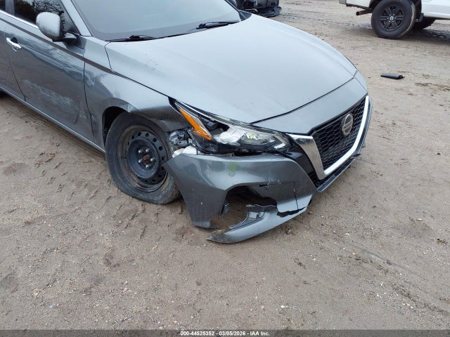 Nissan Altima S Fwd