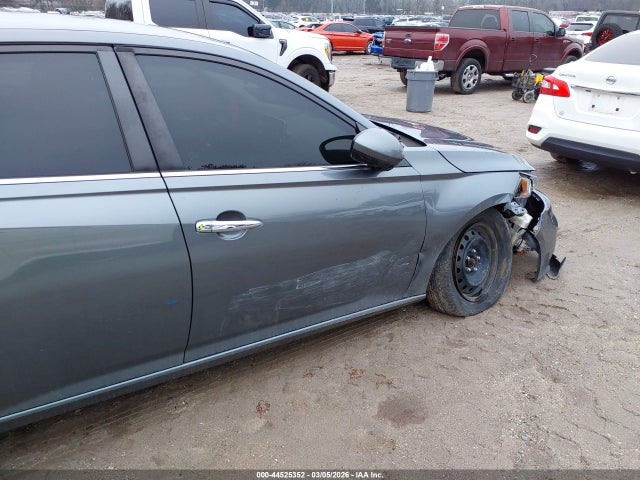 Nissan Altima S Fwd