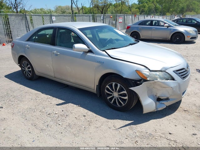 Salvage Toyota Camry Image