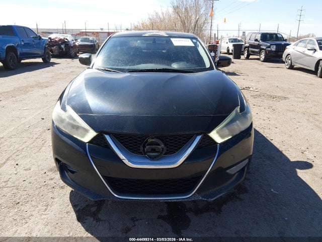 Nissan Maxima