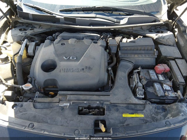 Nissan Maxima