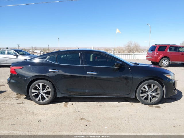 Nissan Maxima